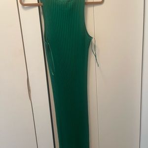 Comfy green sheath dress. Freshman 1996 size extra-large.